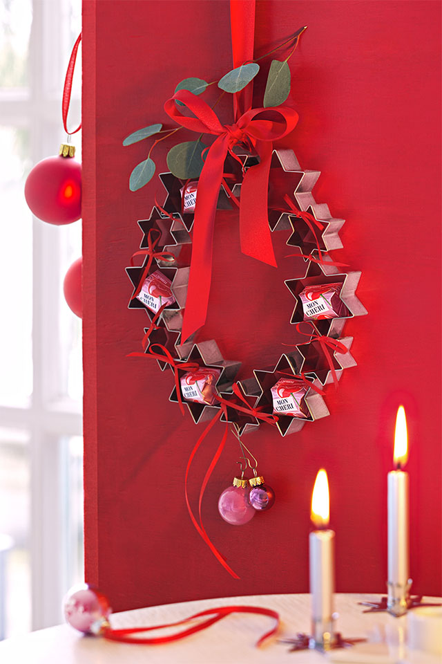 Adventskranz aus Ausstechförmchen Adventskranz aus Ausstechförmchen